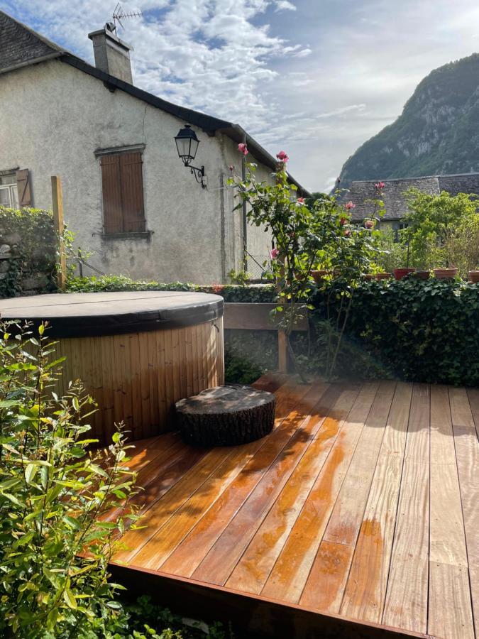 Le Monrepos Avec Jacuzzi Nordique Lägenhet Bielle Exteriör bild